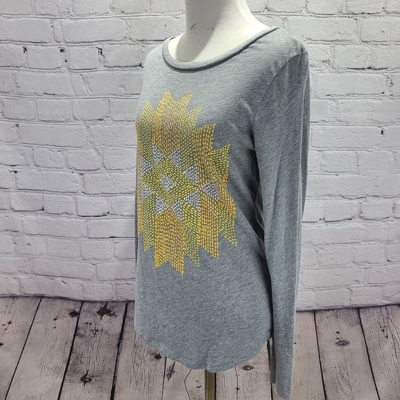 American Eagle Long sleeve Favorite T shirt - Picture 6 of 7